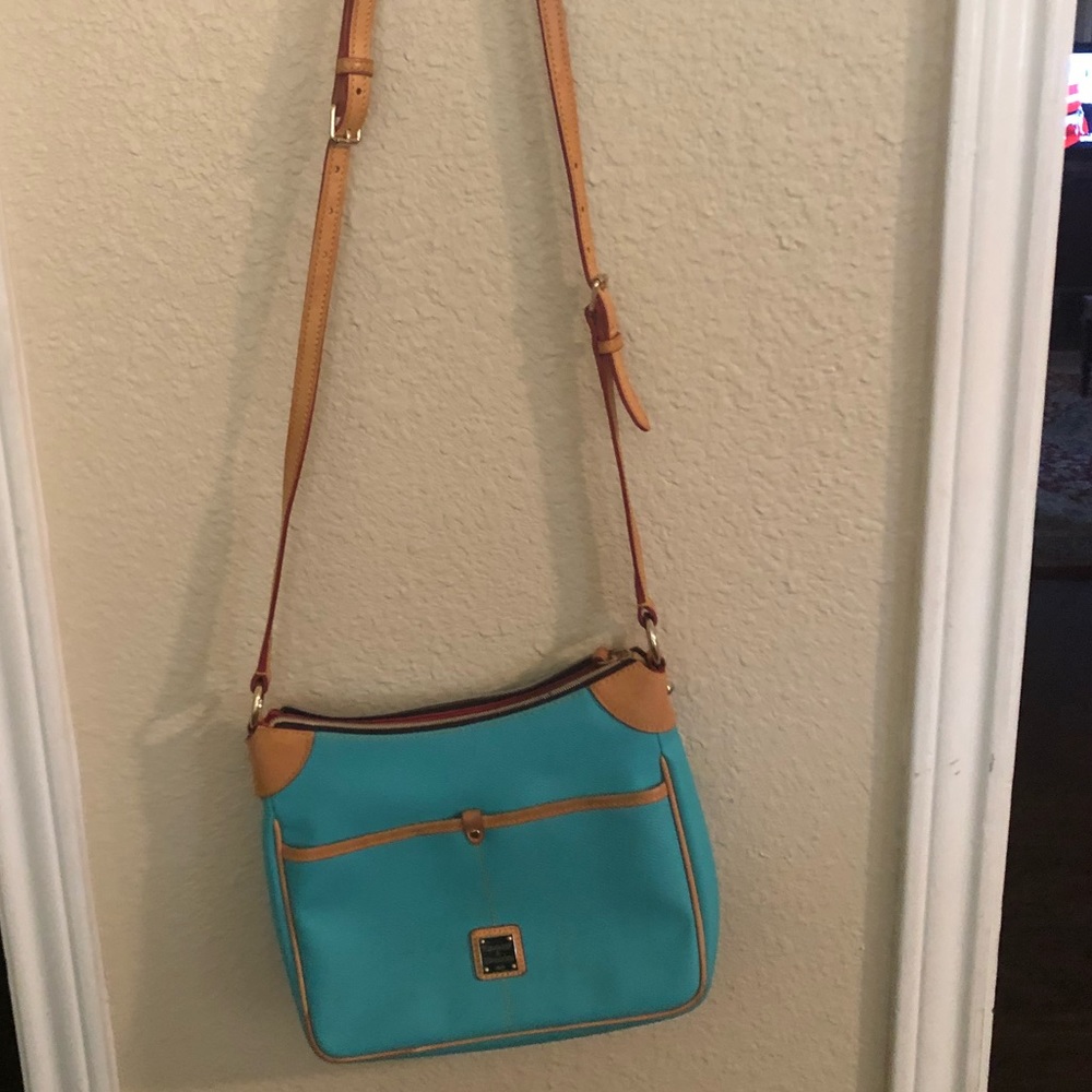 Dooney and Bourke crossbody purse